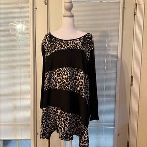 Notations Black and Leopard Band Tunic